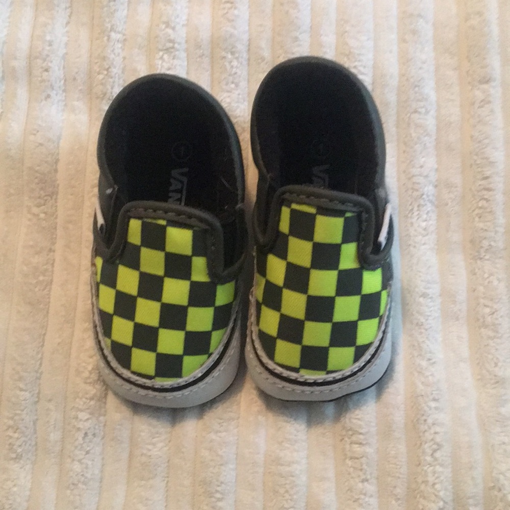 Vans checkered crib shoes